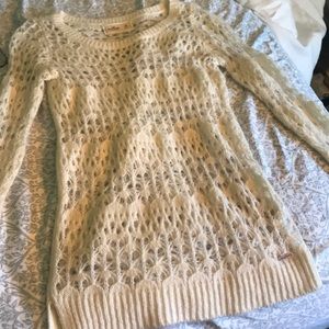 Super cute fall sweater!